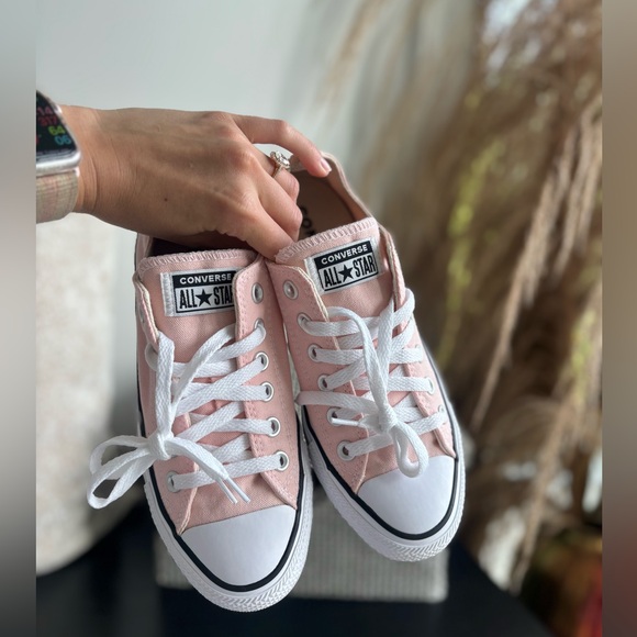 ‼️SOLD‼️ Converse All Star Lot (Women’s 7) - Picture 3 of 16
